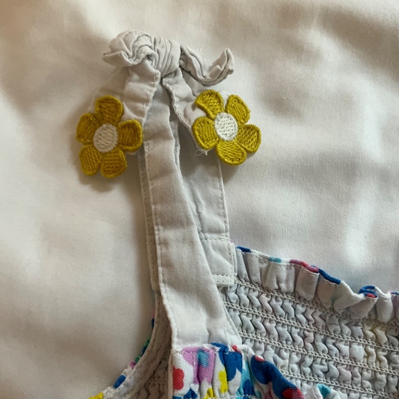 Mini Boden Girl’s Colorful Floral Tie Shoulder Smocked Top & shorts 🌸🌼🌺 - Picture 5 of 10